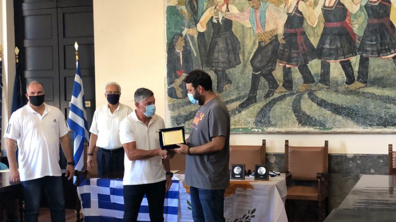 Ο ΔΟΠΑΡ τίμησε την κυπριακή ομάδα Champions soccer Υψώνα Λεμεσού