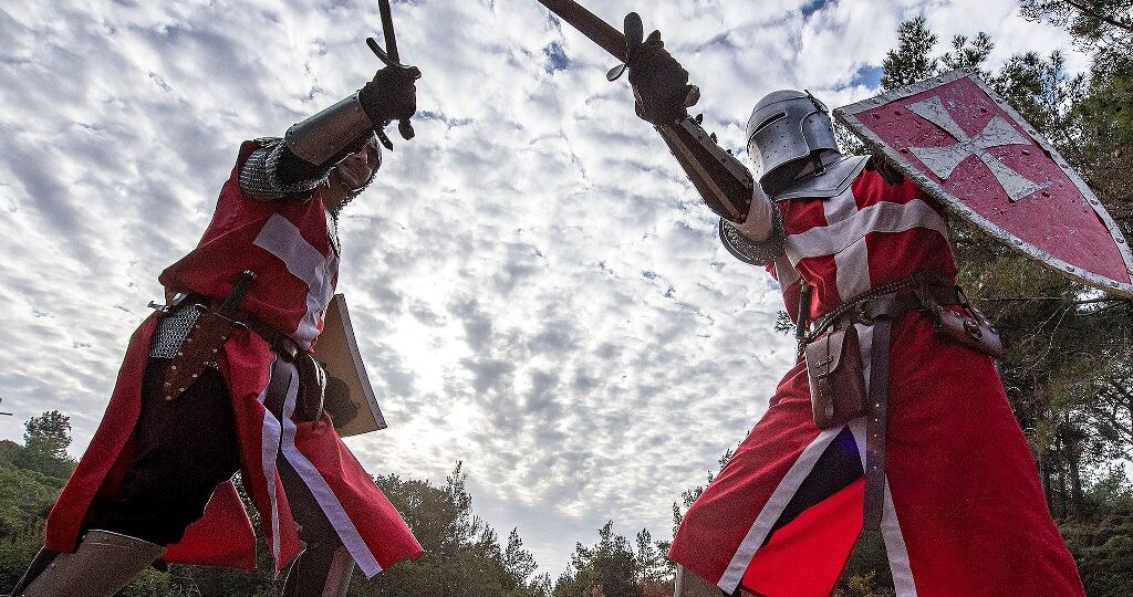 Photo by M. Heller - The Medieval Rose swordfighters